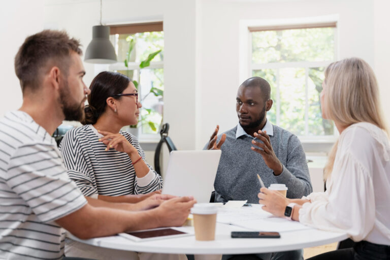 Como ter conversas difíceis no trabalho?