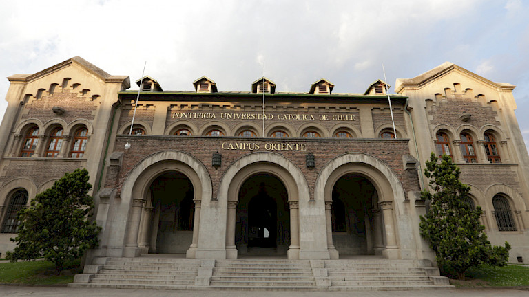 Pontifícia Universidade Católica do Chile