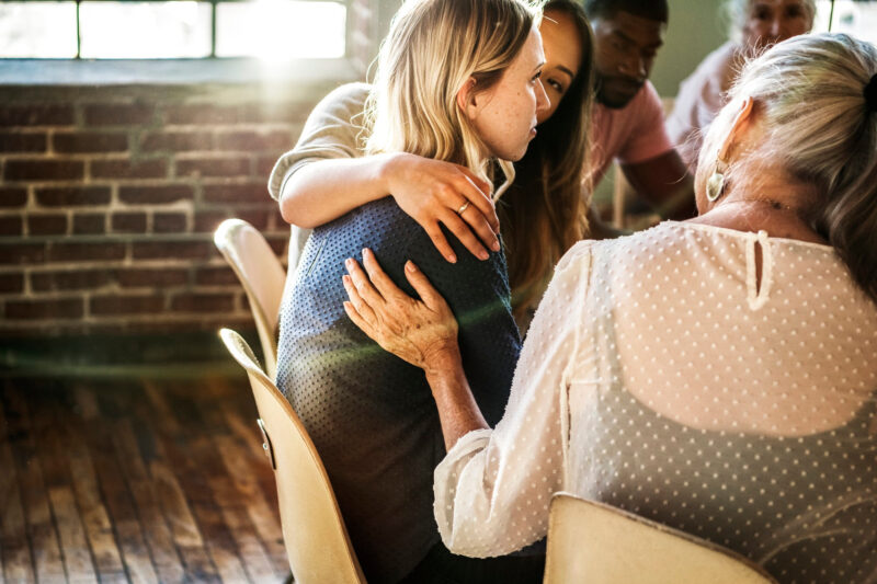 Quais políticas e práticas apoiarão colaboradores em luto?