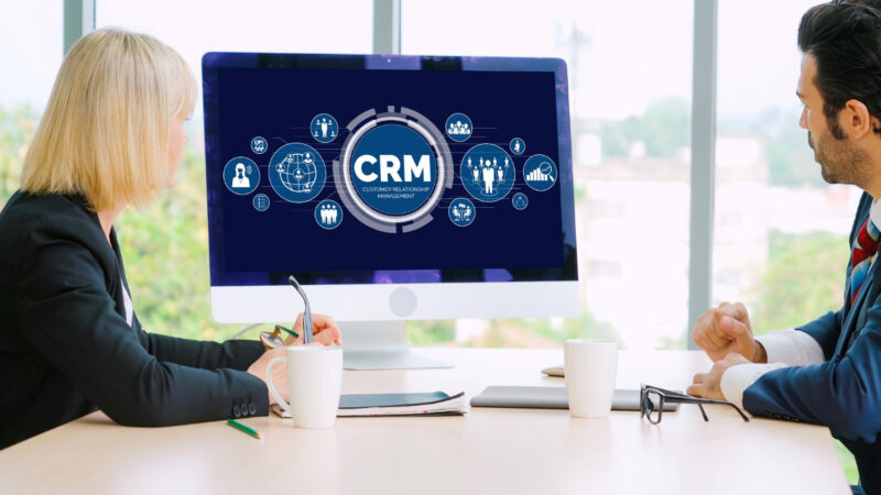 Integrando CRM com mensagens automáticas