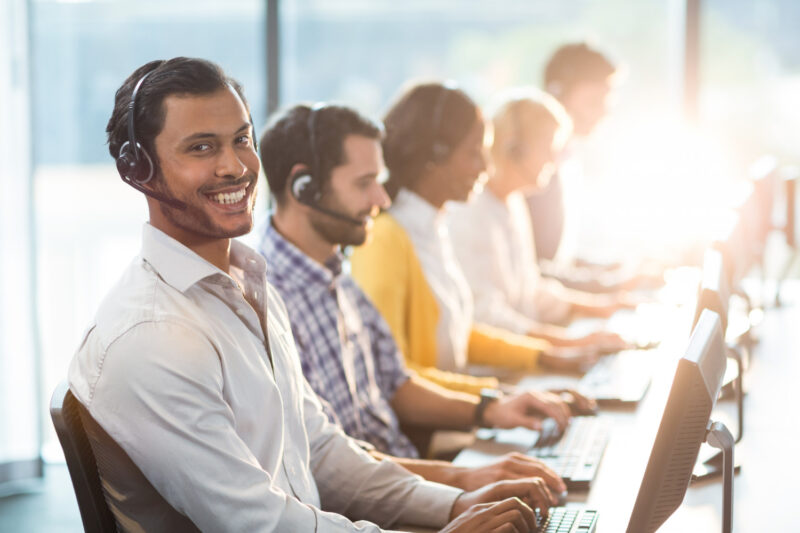 Como Funciona um Call Center?